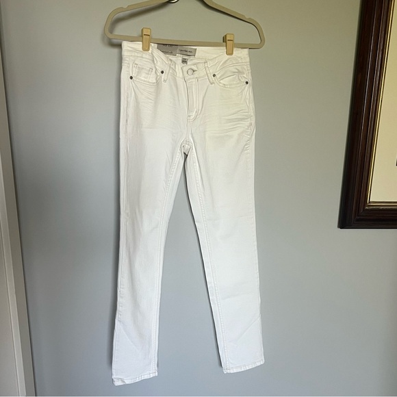 NWT Calvin Klein Ultimate Skinny Jeans White SZ 8x30 - Picture 2 of 7